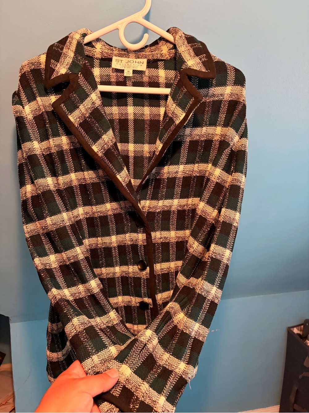 St. John Collection WOOL/ CASHMERE Green/Black Plaid Knit Blazer